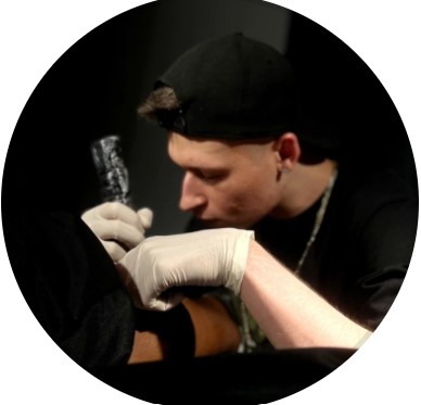 Matthias Alvarado Hardt